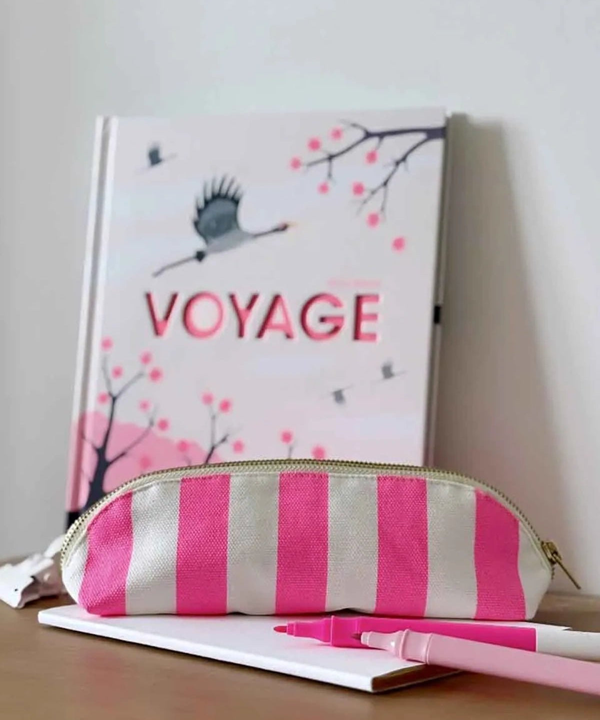 Rose in April - GASTON Federmäppchen • Stripes Neon Pink - Federmäppchen - ROSA ECK