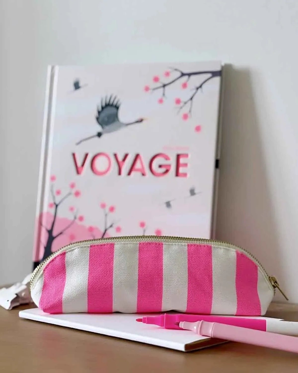 Rose in April - GASTON Federmäppchen • Stripes Neon Pink - Federmäppchen - ROSA ECK