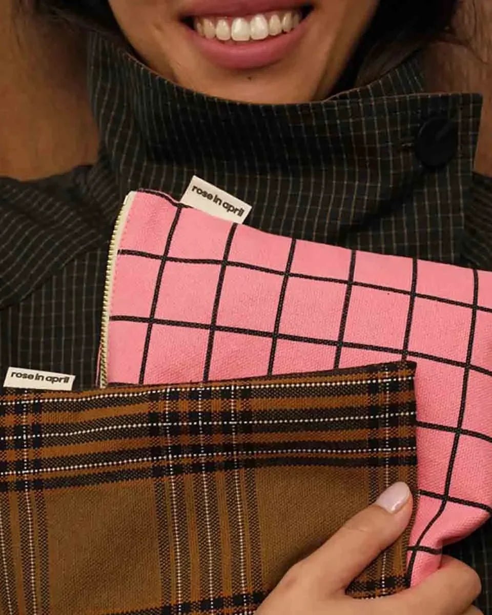 Rose in April - LILI Etui • Check Funky Pink - ROSA ECK