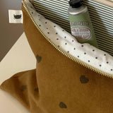 Rose in April - LILI Etui • Cumin Heart - ROSA ECK