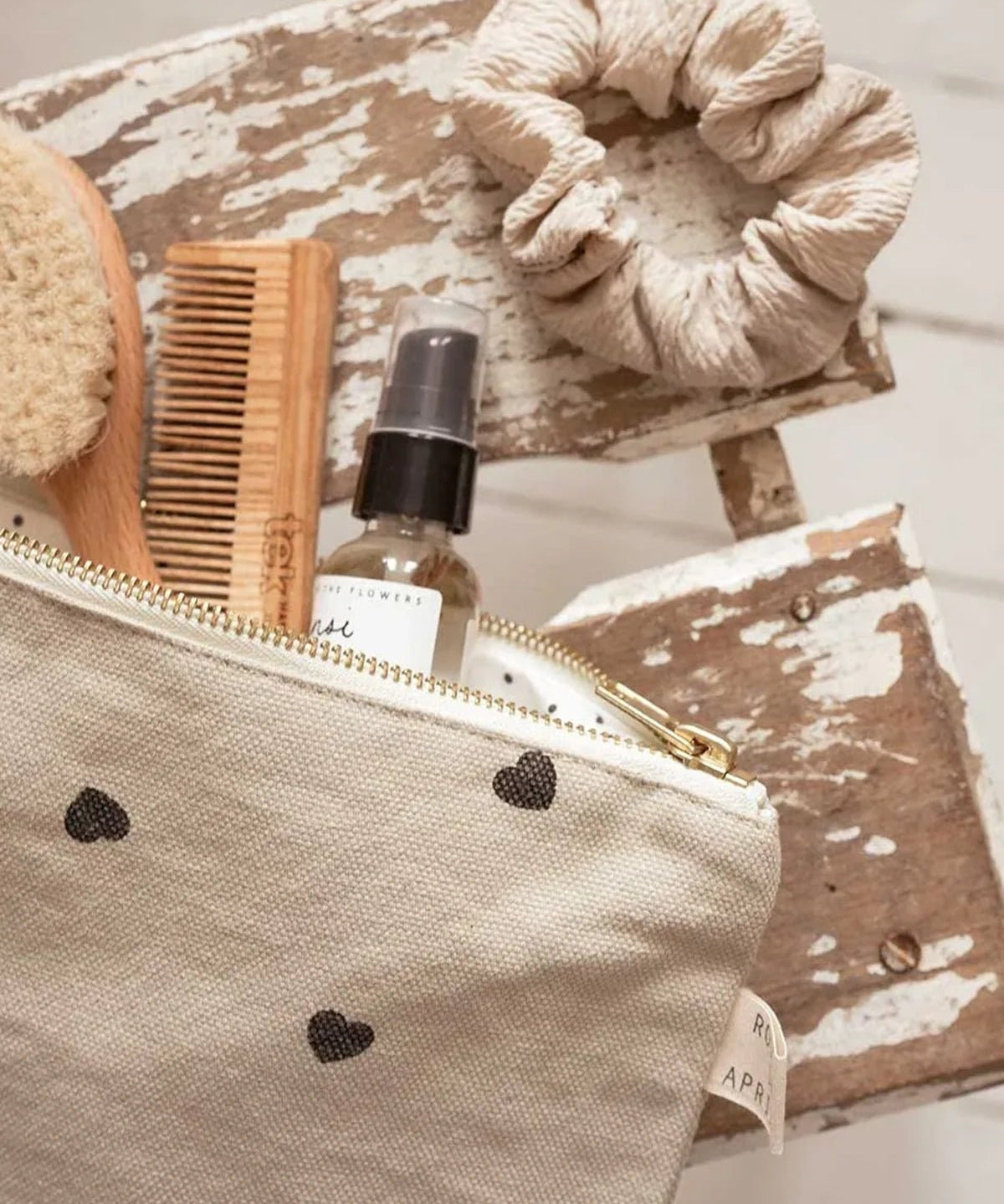 Rose in April - LILI Handtasche • Sand Heart - Beutel - ROSA ECK