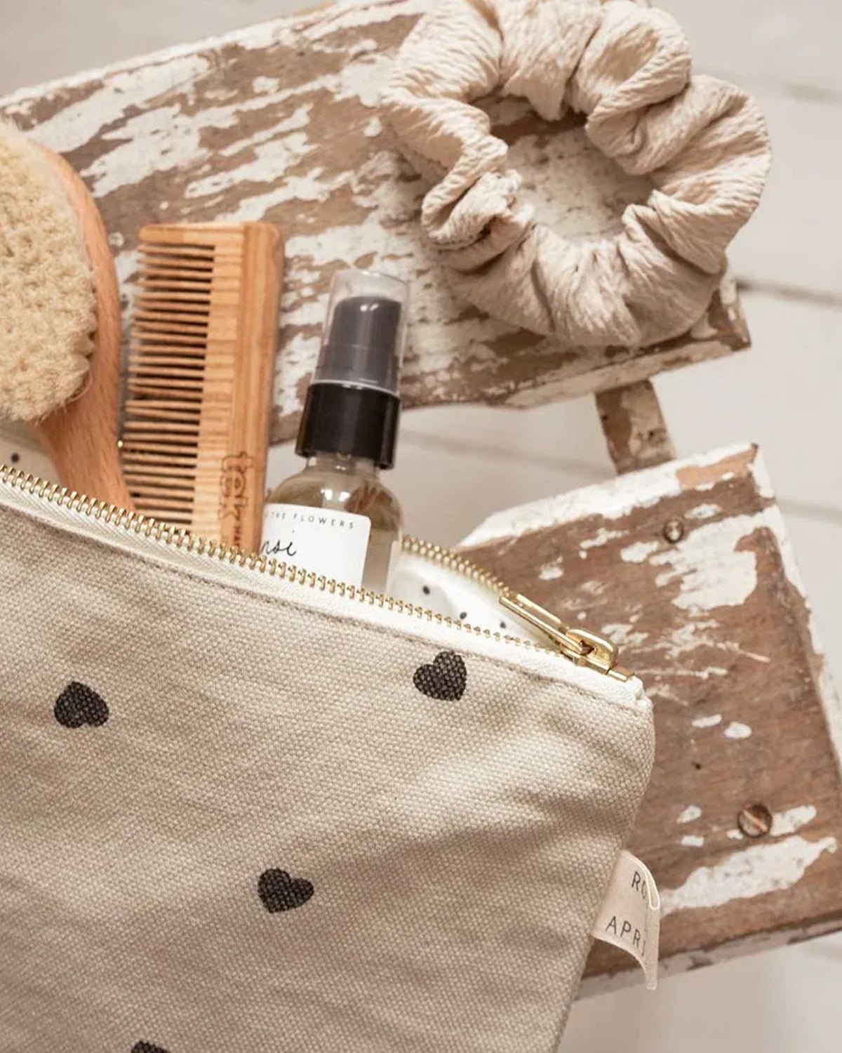 Rose in April - LILI Handtasche • Sand Heart - Beutel - ROSA ECK