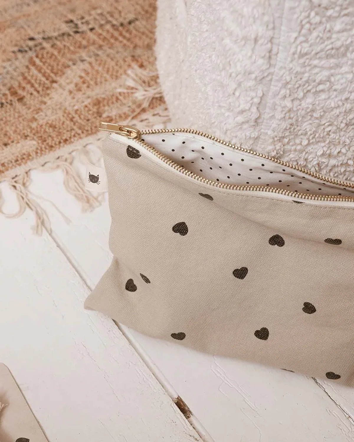 Rose in April - LILI Handtasche • Sand Heart - Beutel - ROSA ECK