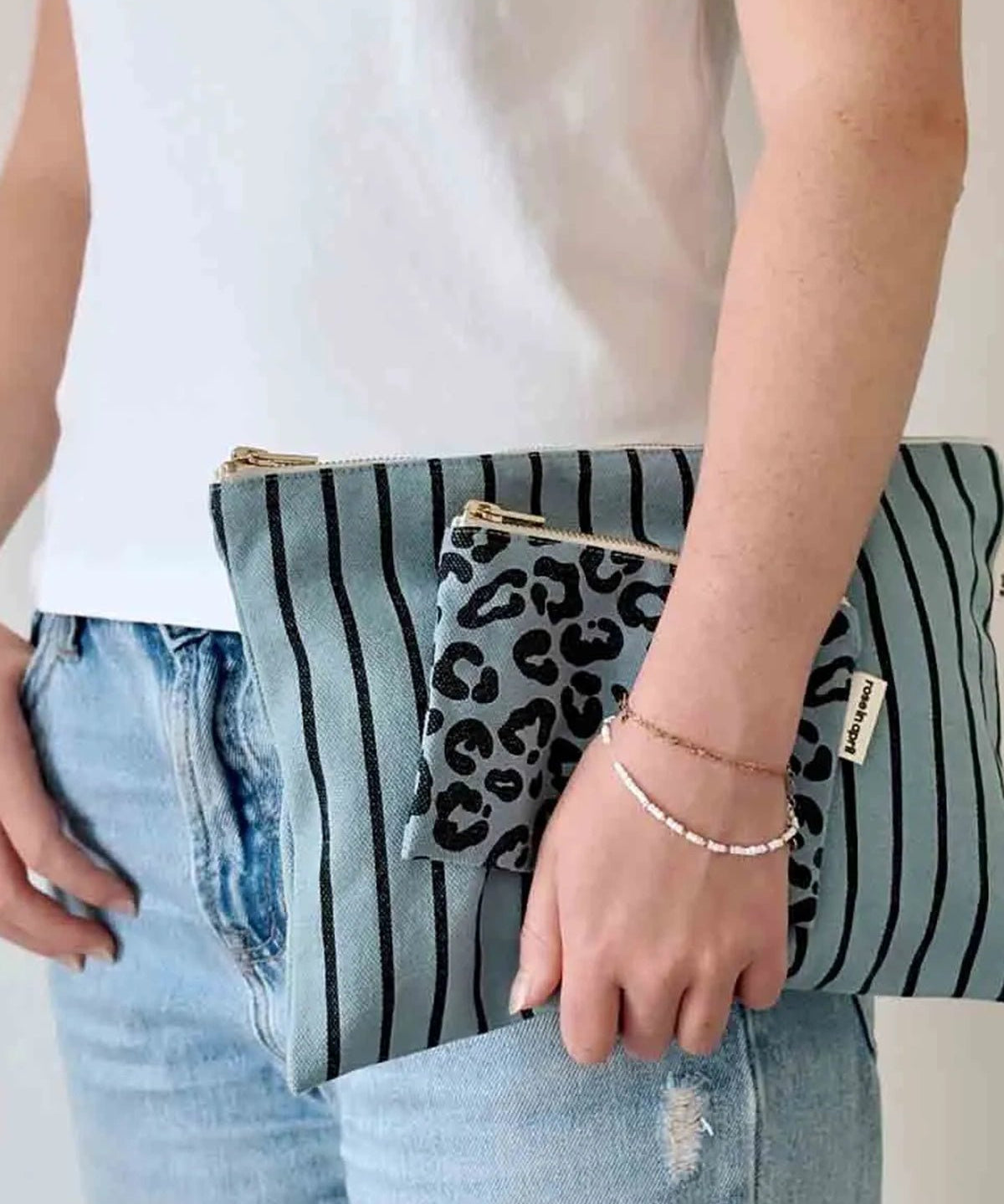 Rose in April - MARIE Mini - Beutel • Leo Blue Sky - Beutel - ROSA ECK