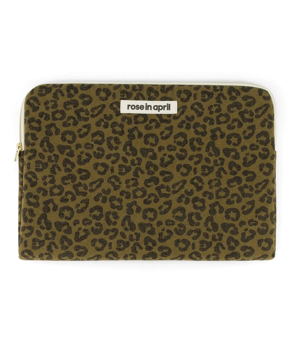 Rose in April - MAYA Laptoptasche (15/16 Zoll) • Leopard Olivgrün - ROSA ECK Concept Store
