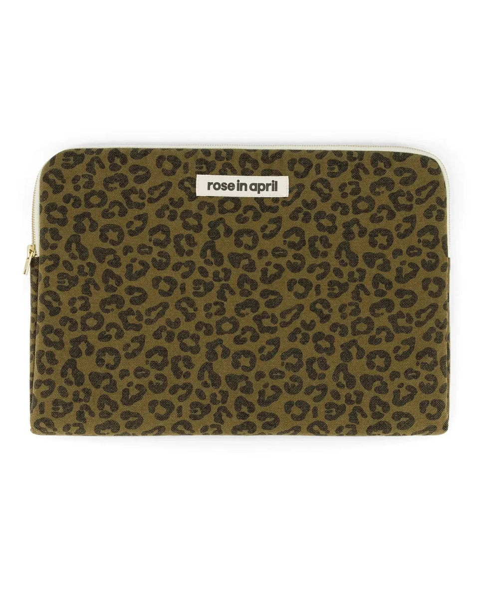 Rose in April - MAYA Laptoptasche (15/16 Zoll) • Leopard Olivgrün - ROSA ECK Concept Store