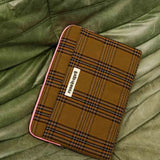 Rose in April - OCTAVE Laptophülle (13/14 Zoll) • Tartan Check - Laptoptasche - ROSA ECK