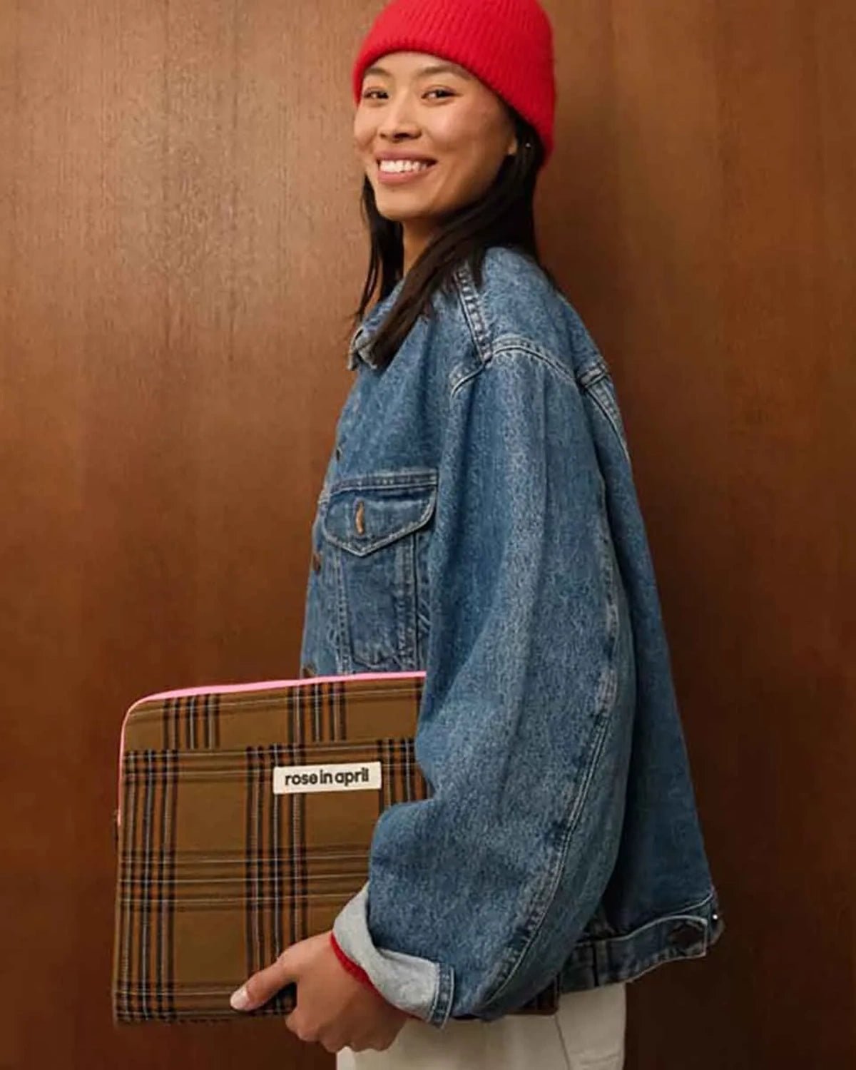 Rose in April - OCTAVE Laptophülle (13/14 Zoll) • Tartan Check - Laptoptasche - ROSA ECK