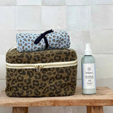 Rose in April - OONA Beautycase • Graou Olive - ROSA ECK