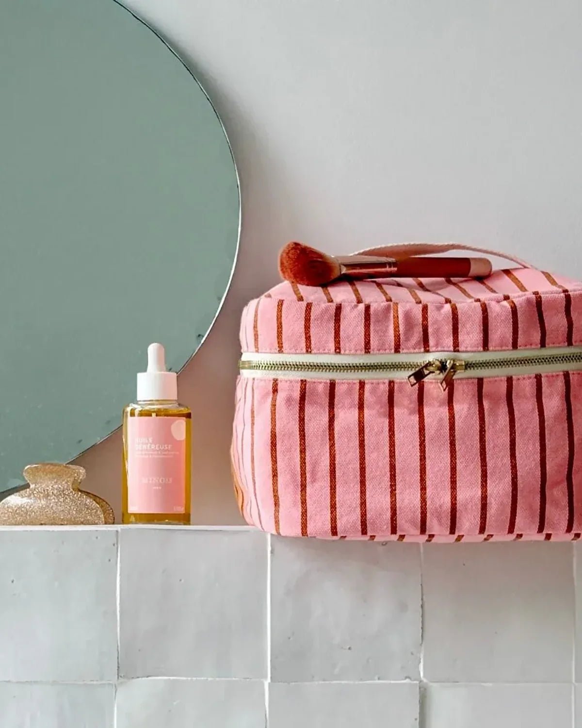 Rose in April - OONA Beautycase • Tennis Pecan/Strawberry - ROSA ECK