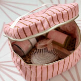 Rose in April - OONA Beautycase • Tennis Pecan/Strawberry - ROSA ECK
