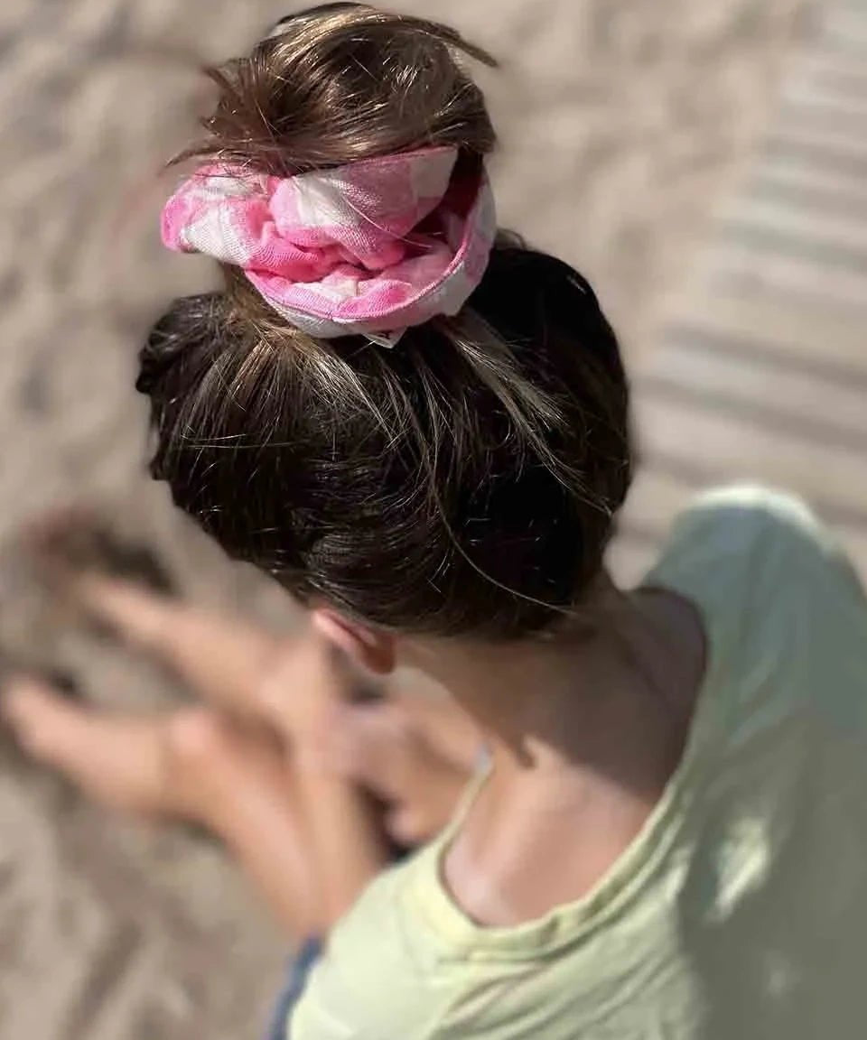 Rose in April - SCRUNCHIE Haargummi | Vichy Ecru - Neon Pink - ROSA ECK Concept Store