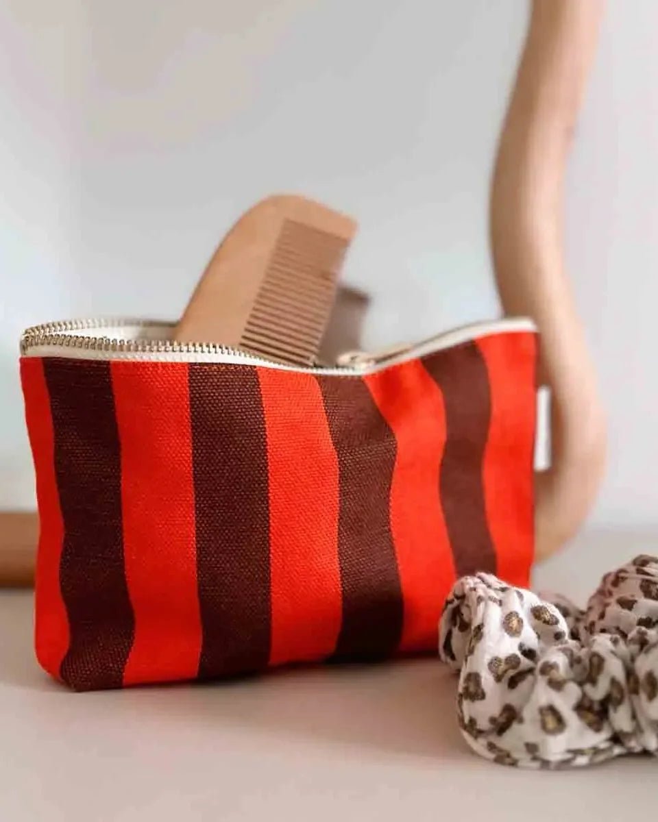 Rose in April - SOFIA Kleiner Kulturbeutel • Stripes Brown/Tomato - ROSA ECK