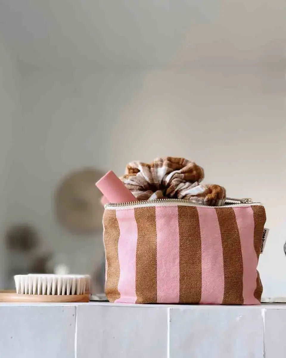 Rose in April - SOFIA Kleiner Kulturbeutel • Stripes Caramel/Strawberry - Beutel - ROSA ECK Concept Store