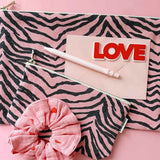 Rose in April - SOFIA Kleiner Kulturbeutel • Zebra Strawberry - ROSA ECK