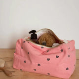 Rose in April - VIC Kulturbeutel • Black Heart Strawberry - ROSA ECK