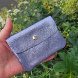 Royal Marais - Kleiner Geldbeutel aus metallischem Leder • Malvenfarbig - Geldbeutel - ROSA ECK