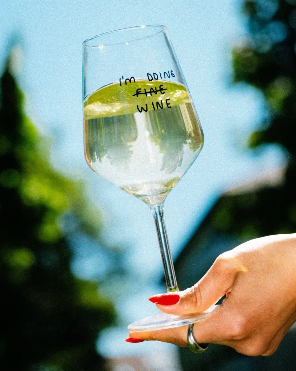 selekkt - Weinglas mit Spruch • I'm Doing Wine - ROSA ECK