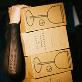 Weinglas in der Geschenkverpackung von Johanna Schwarzer × selekkt