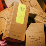Geschenkverpackung der Weingläser von Johanna Schwarzer × selekkt