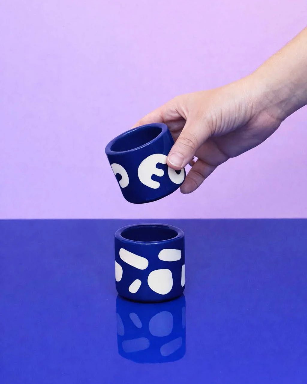 SOMANYBLOBS - BLOBS Espressotasse (65 ml) • Dunkelblau - ROSA ECK