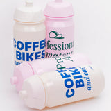 studio ciao - COFFEE, BIKES & EASY RIDES Bidon Trinkflasche (500 ml) - Trinkflasche - ROSA ECK Concept Store