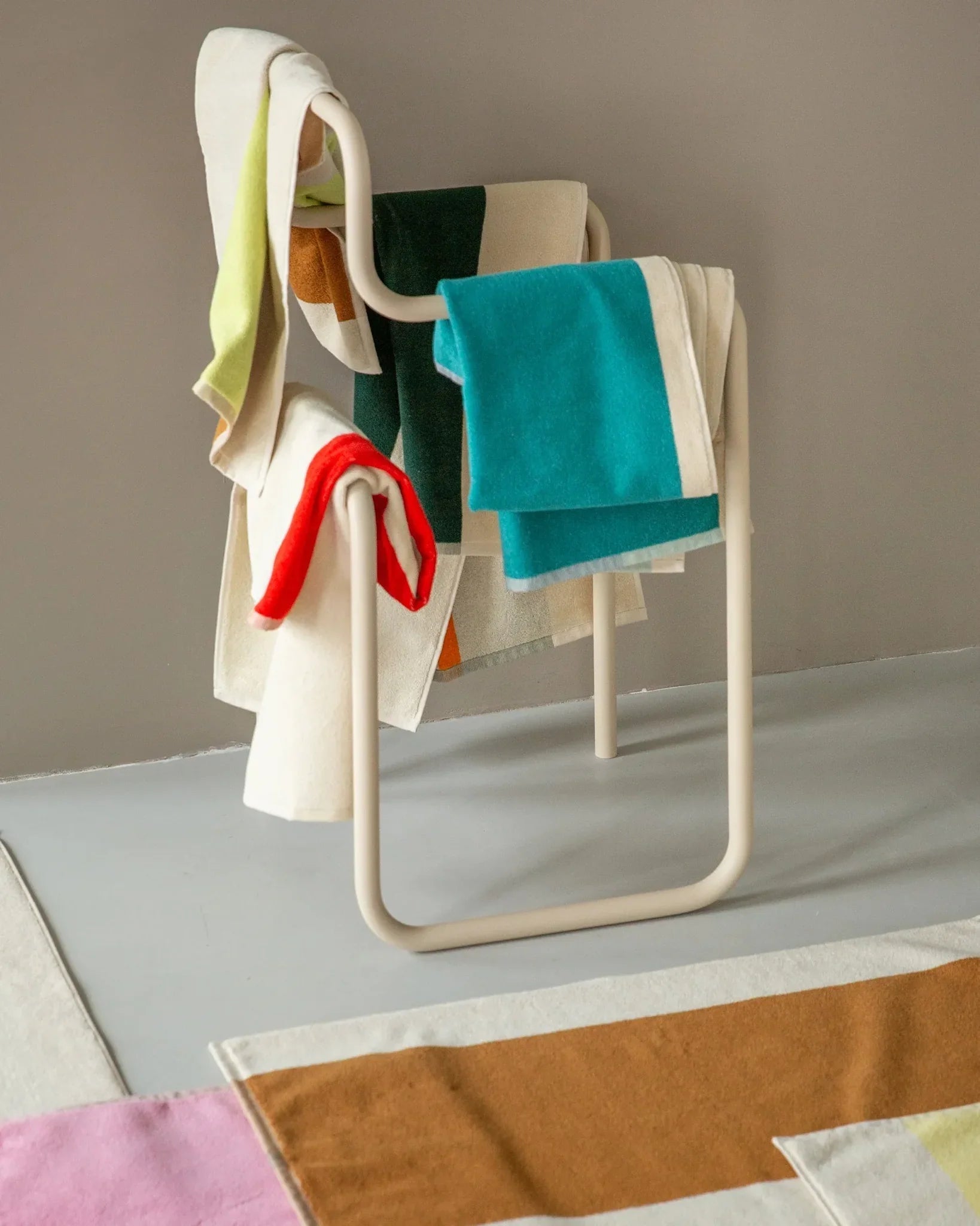 SUITE702 - MARTENS & MARTENS Handtuch (50 x 100 cm) • Lime-Toffee - ROSA ECK