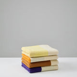 SUITE702 - MARTENS & MARTENS Handtuch (50 x 100 cm) • Red-Yellow - ROSA ECK