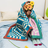 Tarta Gelatina - DOMINGO Steppdecke zum Wenden mit Karomuster - Sofadecke - ROSA ECK