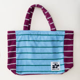 Tarta Gelatina - Handtuchtasche mit Streifen • Plum / Light Blue - ROSA ECK