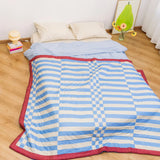 Tarta Gelatina - SIESTA Steppdecke zum Wenden mit Streifen - Sofadecke - ROSA ECK