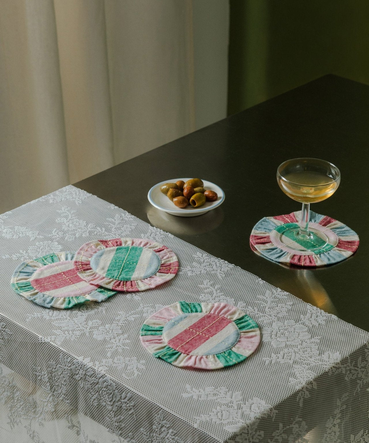 Tarta Gelatina - Untersetzer mit Rüschen (4 - Set) - Untersetzer - ROSA ECK