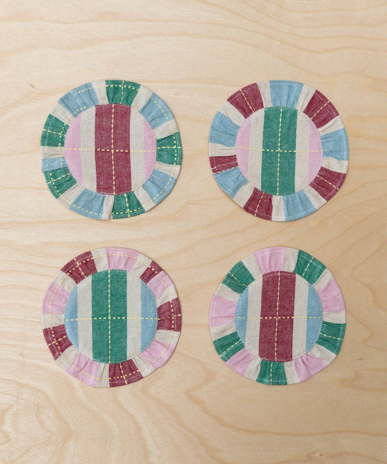 Tarta Gelatina - Untersetzer mit Rüschen (4 - Set) - Untersetzer - ROSA ECK