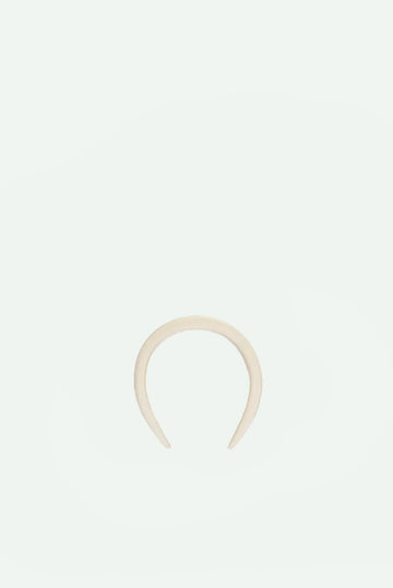 The Sticky Sis Club - CLUB CHIC Haarreif • pearl white - ROSA ECK
