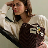 The Sticky Sis Club - Häkeltasche • chocolate - ROSA ECK
