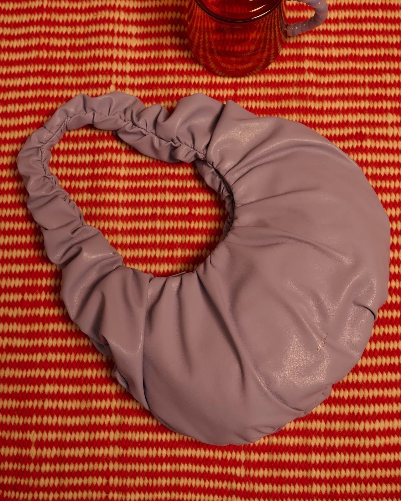 The Sticky Sis Club - IL SOLE croissant hand bag • periwinkle lilac - Handtasche - ROSA ECK Concept Store