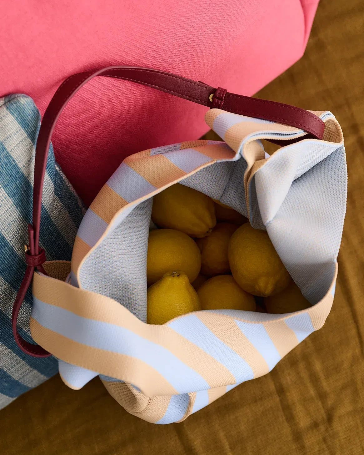 The Sticky Sis Club - KNITTED STRIPES Shopper • marzipan + sky - Tasche - ROSA ECK Concept Store
