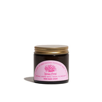 Very Goods Studio - HEAVY PETAL Duftkerze im Glas (60 ml) - ROSA ECK