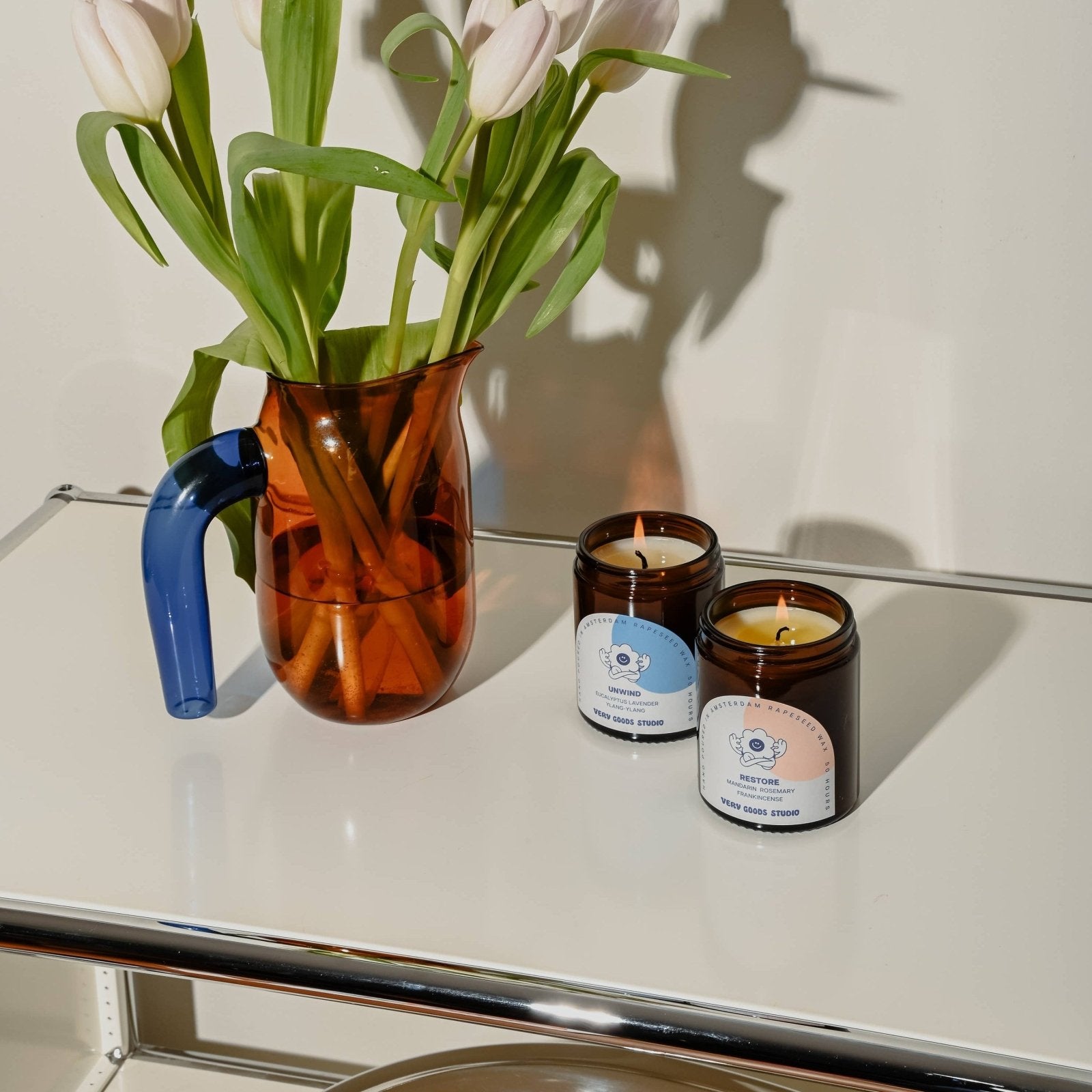 Very Goods Studio - RESTORE Große Duftkerze im Glas (170 ml) - ROSA ECK