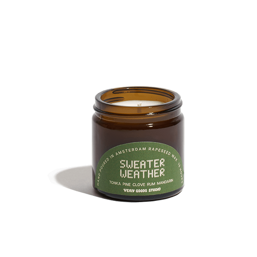 Very Goods Studio - SWEATER WEATHER Duftkerze im Glas (60 ml) - Kerze - ROSA ECK Concept Store