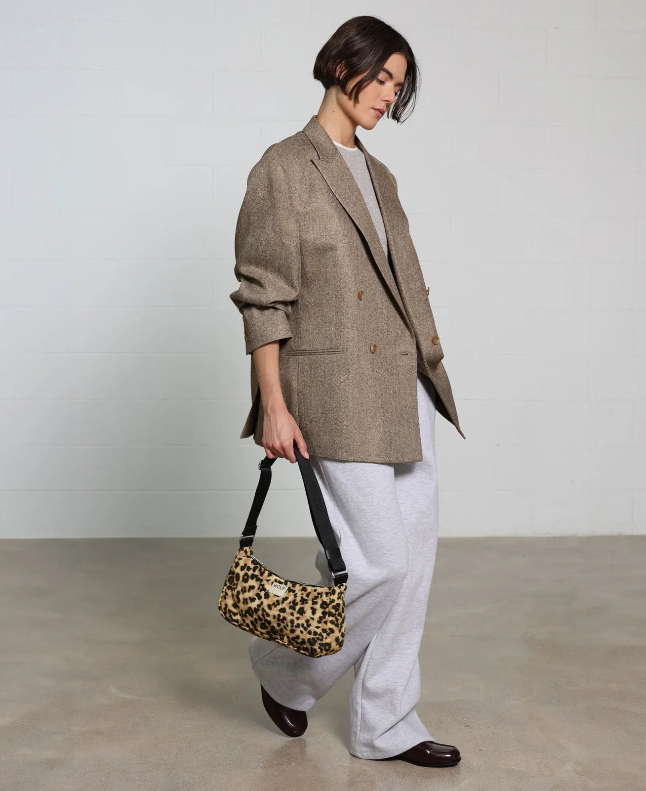 WOUF - FELINE Schultertasche - Schultertasche - ROSA ECK