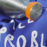 yahya studio - COLLECTING MY PROBLEMS Tragetasche • Dunkelblau - Tasche - ROSA ECK Concept Store