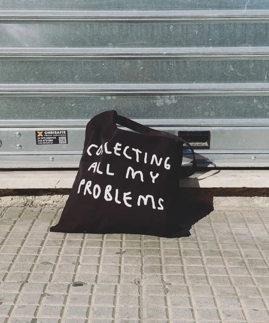 yahya studio - COLLECTING MY PROBLEMS Tragetasche • Schwarz - Tasche - ROSA ECK Concept Store