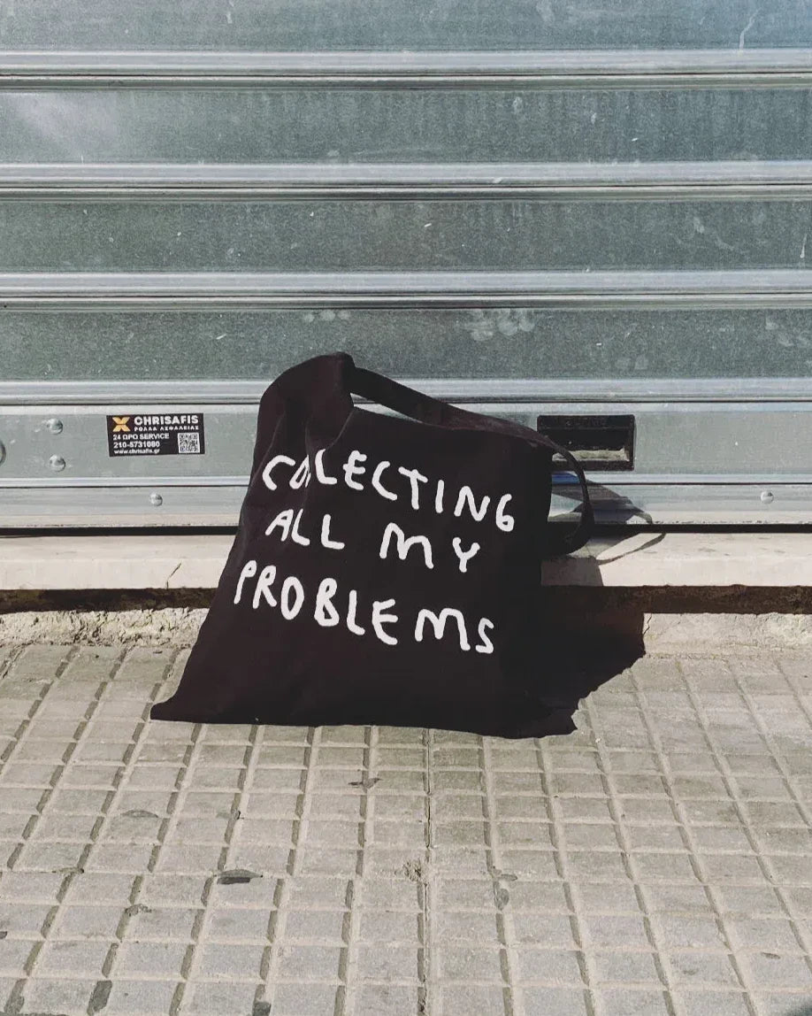 yahya studio - COLLECTING MY PROBLEMS Tragetasche • Schwarz - Tasche - ROSA ECK Concept Store