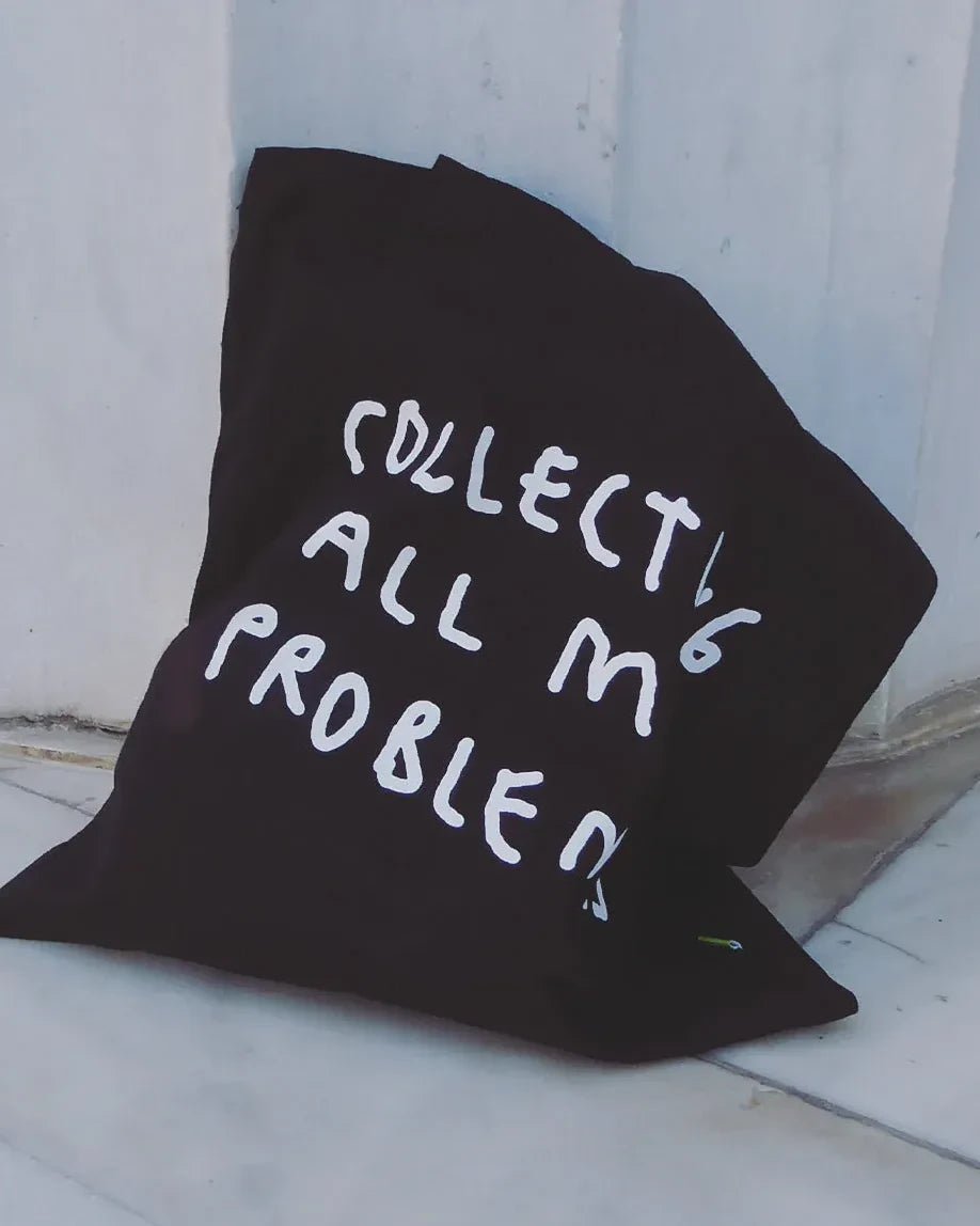 yahya studio - COLLECTING MY PROBLEMS Tragetasche • Schwarz - Tasche - ROSA ECK Concept Store