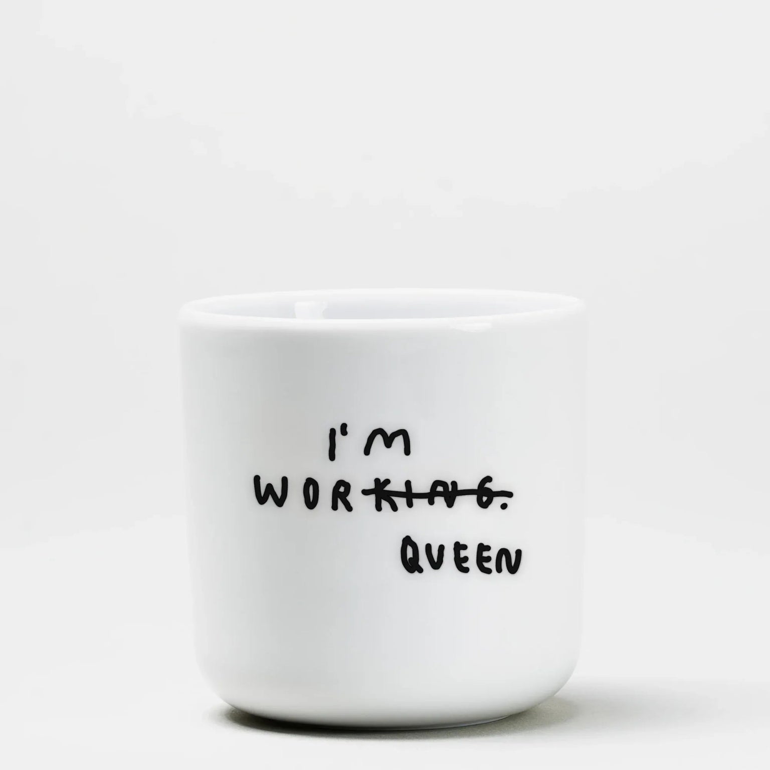 yahya studio - I'M WORQUEEN Becher aus Porzellan - Kaffee - und Teetasse - ROSA ECK - Cup, ,